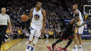 Iguodala called meeting to say ‘goodbye’ to Warriors, planned on signing with Rockets this offseason [report]