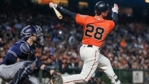 Giants avoid 100-loss season, ride Stratton, Posey to blowout win over Padres