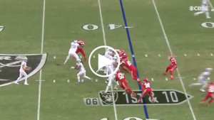 Derek Carr throws 38-yard flea flicker to Amari Cooper for touchdown
