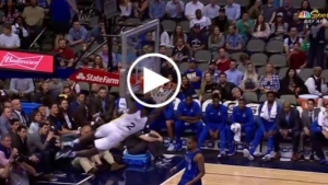 Jordan Bell leaves teammates in awe after savage two-handed slam