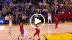 Curry hits dagger three-pointer, celebrates with shimmy to cap off comeback
