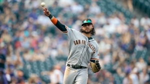 Back-to-back Gold Glove winner Brandon Crawford named a finalist in 2017