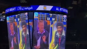 Steve Kerr honors Al Attles with 1970s-inspired suit