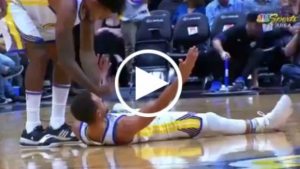Curry hits step-back three, draws the foul on four-point play