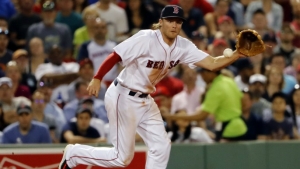 Giants sign former Red Sox infielder to Minor League deal [report]