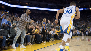It appears that Drake has Stephen Curry and Kevin Durant tattoos