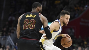 Warriors turn on the jets in second half, pull away from Cavs behind Durant’s 32