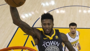 Jordan Bell injured on first possession of Warriors-Bulls game after missed block