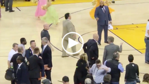 Kerr shares what he told Suns coach after letting his players coach vs. Phoenix