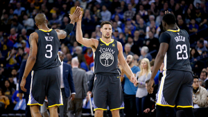 Klay Thompson reaches 10,000 career points in win over Clippers
