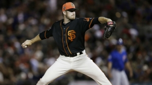 Stratton recovers, Posey homers, and Sands walks Giants off against Cubs