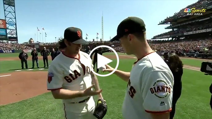 Brian Wilson makes surprise appearance, throws out first pitch in Giants home opener