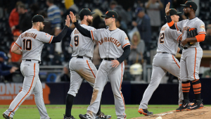 Bochy on offensive struggles: ‘If we have to juggle things, that’s what we have to do’