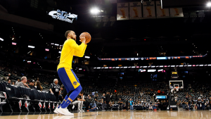 Stephen Curry ‘is still not close to playing’ [report]