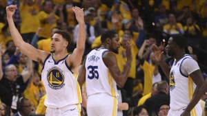 Warriors hold off late Spurs push to win Game 5, advance to Round 2