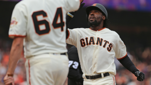 Hanson, Hundley homer as Giants lose doubleheader opener