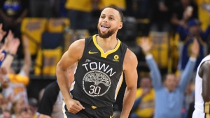 Warriors extend series lead to 2-0 behind Curry’s return