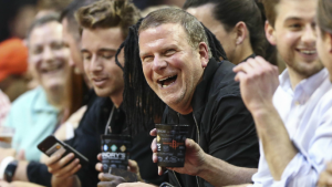 Rockets owners’ casino already paying out Warriors bets before West Finals