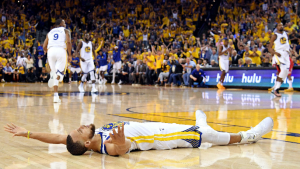 Behind Curry’s offensive explosion, Warriors cruise to Game 3 victory