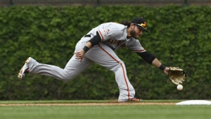Late Cubs rally sinks Giants in series opener