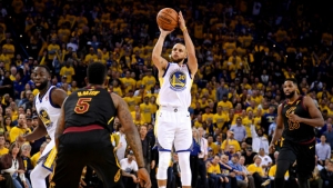 Warriors fend off Cavs, James’ 51 points in classic NBA Finals opener