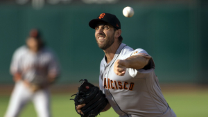 Lucroy walks-off A’s in 11th after Bumgarner snaps 89-game streak