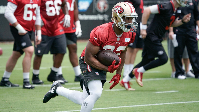 Matt Breida’s MRI shows no structural damage in shoulder [report]