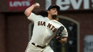 Hernandez error, invisible offense highlight Giants’ ninth-straight loss