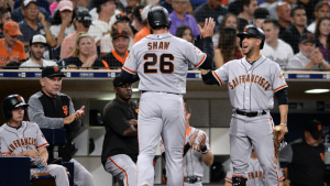 Shaw leads hit parade as Giants take win in San Diego