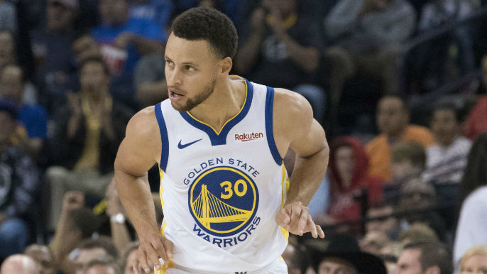 Steph Curry breaks own early-season three-point record