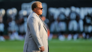 Raiders fire general manager Reggie McKenzie [report]
