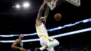Warriors topple Celtics, extend win streak to double digits
