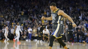 Four thoughts as Warriors outlast Jazz to win 16th in last 17 games