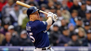 Giants acquire catcher in trade with Brewers