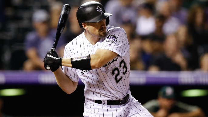 Giants claim former Rockies catcher off waivers [report]