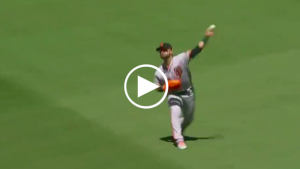 Gerardo Parra saves run with bullet throw from right field to first base