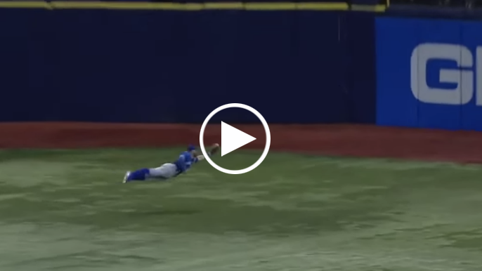 The Giants’ new outfielder has an insane highlight reel