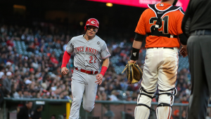 Castillo fans 11, bounces back to pitch Reds past Giants 7-0