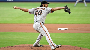 Bumgarner given unusually short leash in loss to Marlins