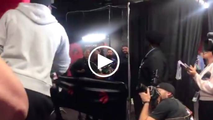 Durant, Thompson poke fun at Drake in tunnel after Game 2 win