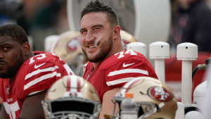 49ers sign Joe Staley to two-year contract extension