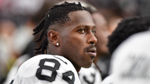 Antonio Brown told Raiders GM Mike Mayock he’d hit him in face during altercation [report]