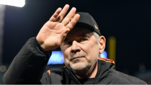 Bruce Bochy hints at his next managing job: France