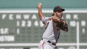 Madison Bumgarner shows again why his road splits will complicate free agency