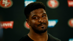 Why you should worry about Dee Ford’s knee injury, which isn’t going away this season