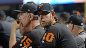 Bochy hints at one more moment for Bumgarner, who’s excited for free agency