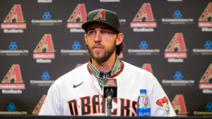 Madison Bumgarner arrives at Diamondbacks camp without Giants answer