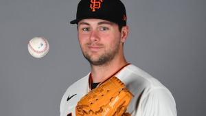 Giants add another righty pitcher to their player pool