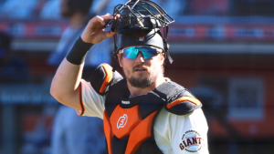 Giants’ Opening Day catcher lands with Cardinals