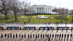 Former Warriors player stages one-man pro-Trump protest in D.C. during inauguration